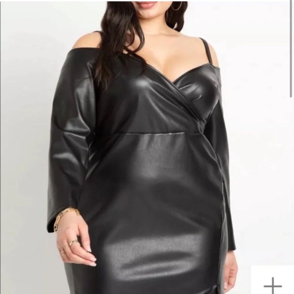 NWT Eloquii Black Long Sleeve Dress. Size 18. - Picture 2 of 7